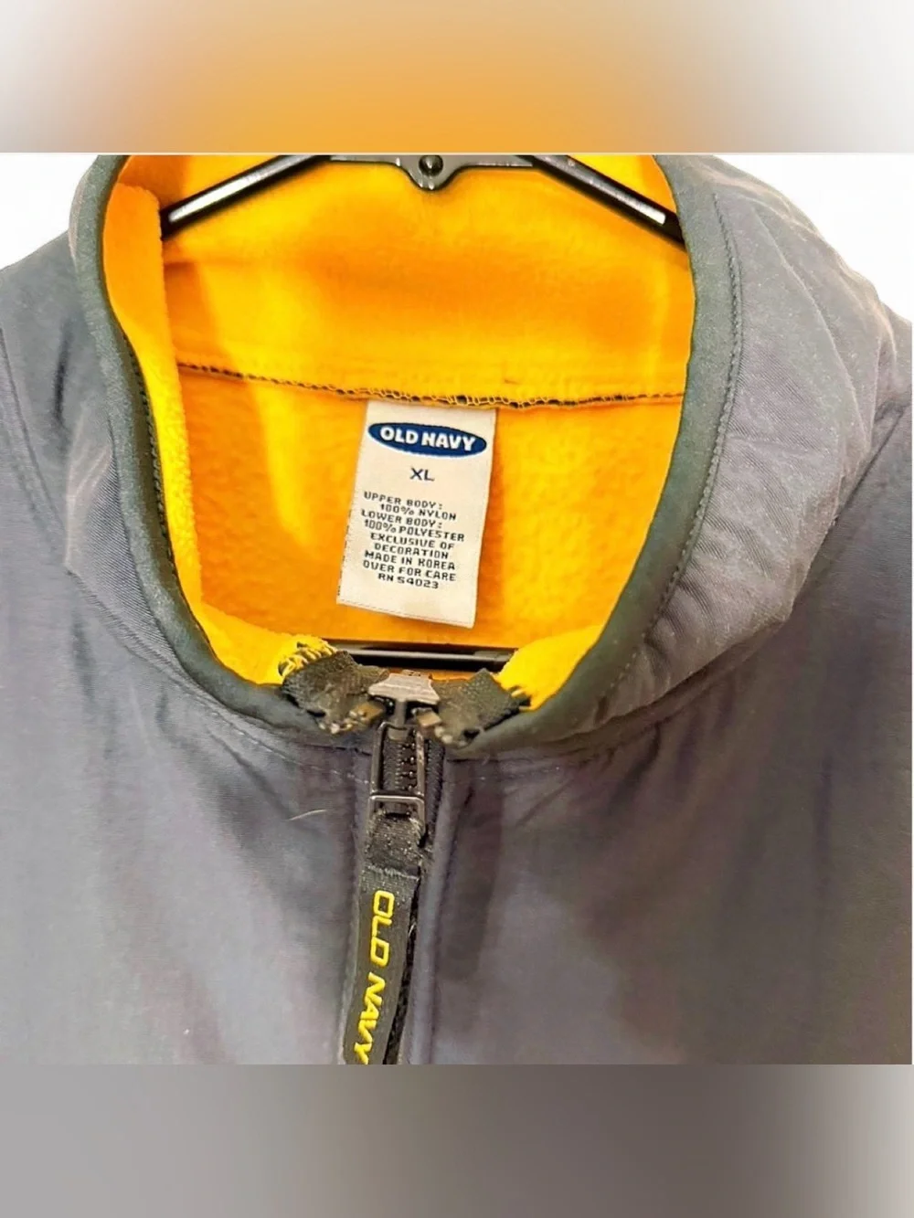 New Old Navy Yellow & Black Vest - SZ XL